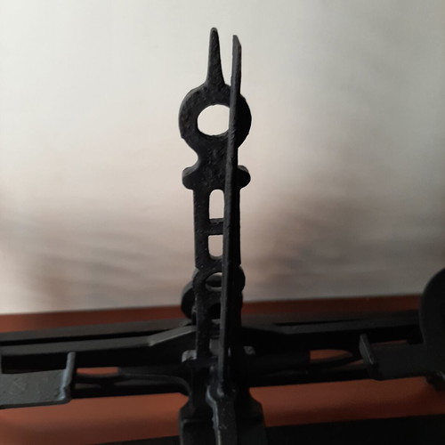 Old JE 5kg mechanical scale like new
