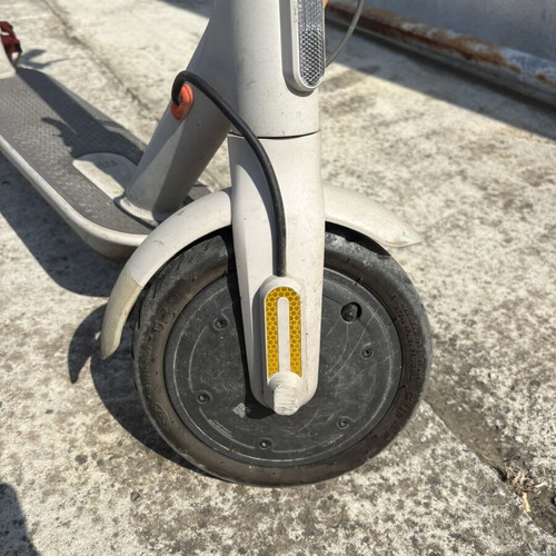 Xiaomi Mi 3 electric scooter