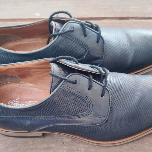 Men's shoes scarpinia size 40 black like new