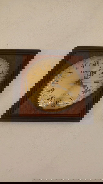 Ρολόι τοίχου quartz