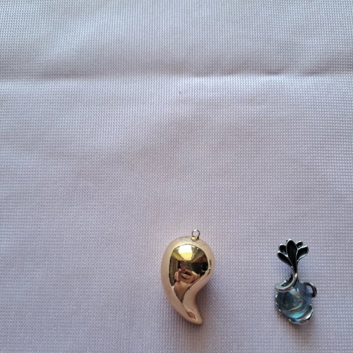 Stainless steel charms new, set of 2, gold and silver