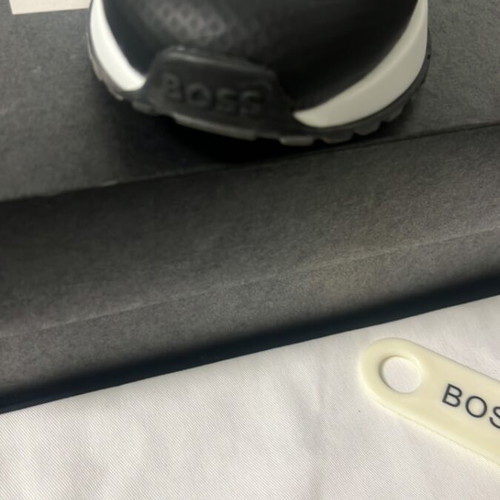 Hugo Boss men's black and white sneakers size 43