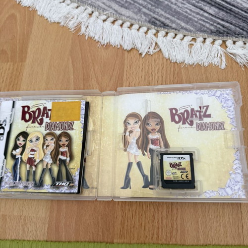 Bratz Diamondz Nintendo DS game