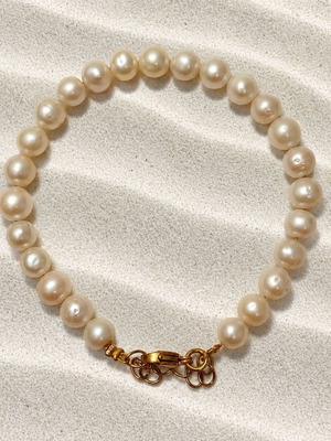 Handmade bracelet with stainless steel chain and cultured pearls