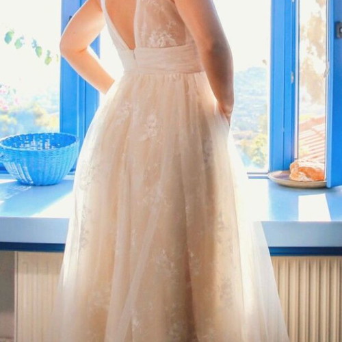 Wedding dress handmade lace vintage medium like new with veil