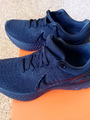 Nike React Infinity Run3 athletic shoes used size 40.5 black