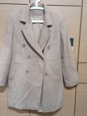 Beige coat size XL like new