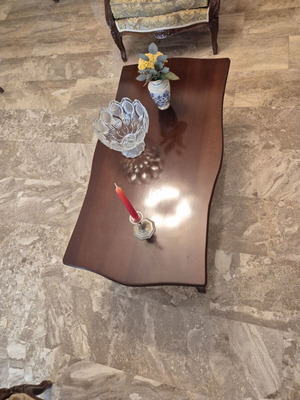 Wavy coffee table dark, like new