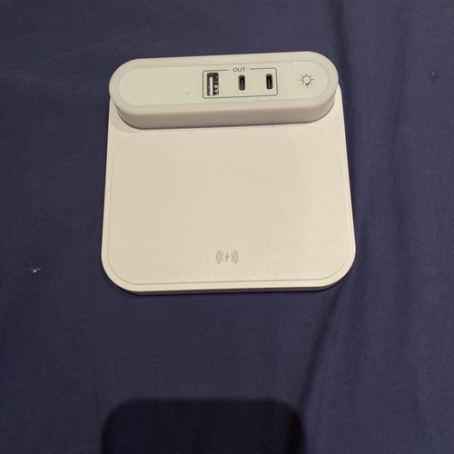 Multifunction Charger with Wireless Qi, USB and USB-C Ports, New