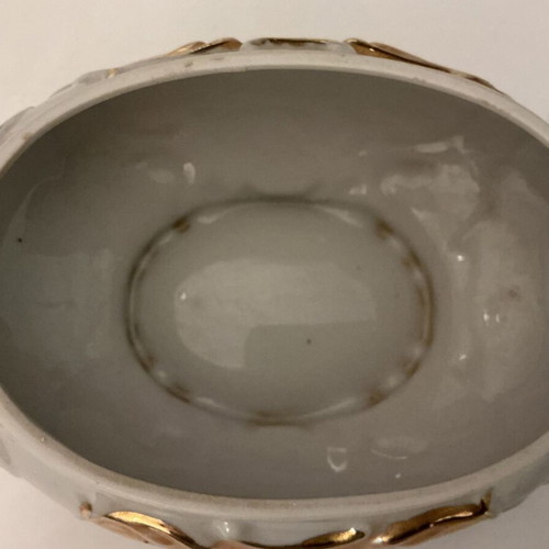 Vintage porcelain with gold details like new, collectible piece