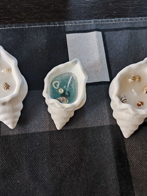 Decorative Plaster Seashells Set of 3 New