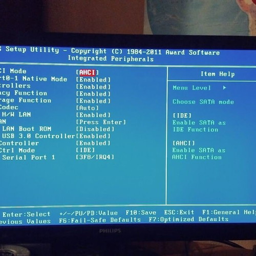 Gigabyte GA-HA65M-D2H-B3 motherboard with Intel Core i5-2400 CPU and fan