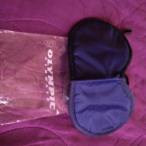 Olympic Airways toiletry set new with tray and spoon