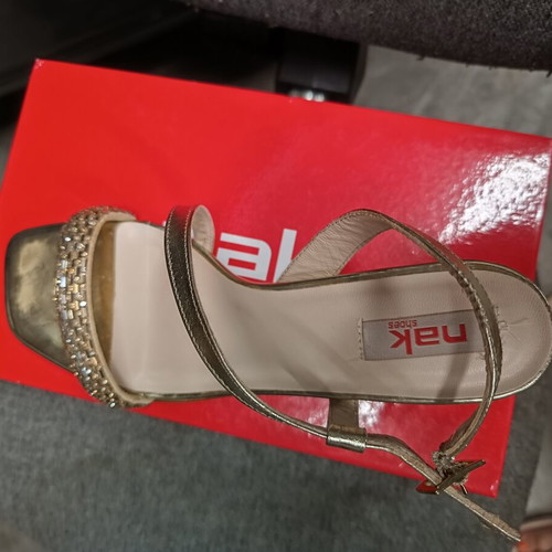 Nak leather platform sandals new, size 41, gold