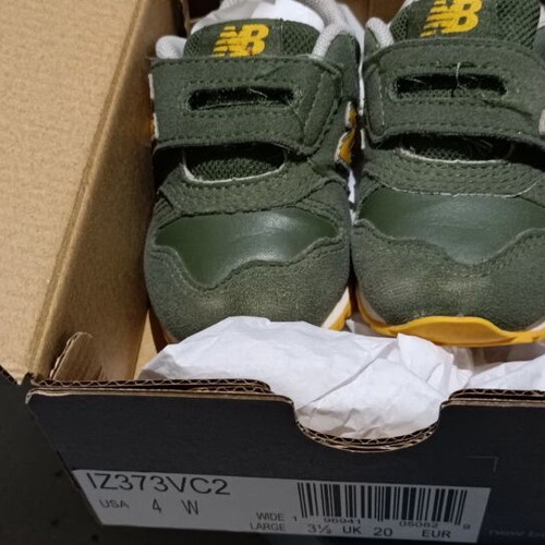 New Balance baby shoes like new, size 20, leather