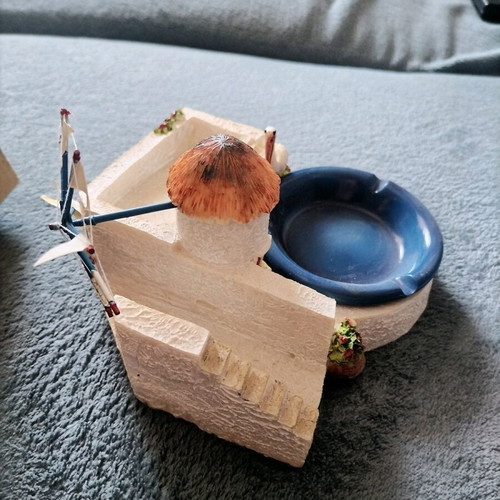 Decorative ashtray new