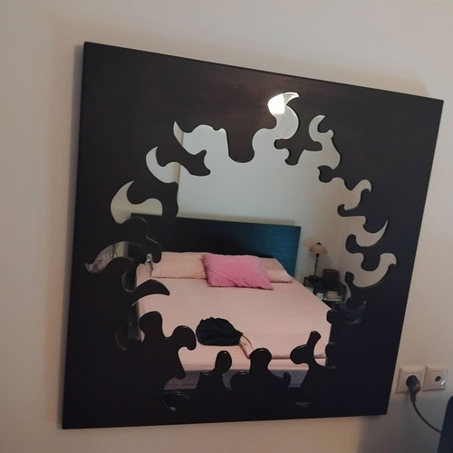 Artistic design mirror by Πιπερόριζα used