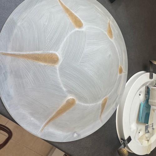 Glass ceiling light like new with decorative patterns