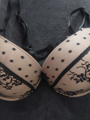 Primark lace bra size 80c like new, black and beige