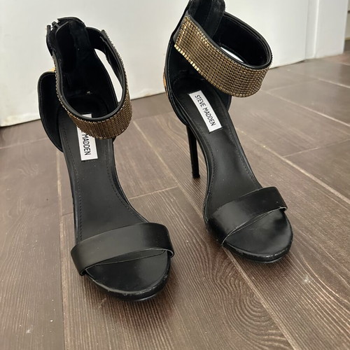 Steve Madden high heel sandal, like new, black with leopard and gold strap