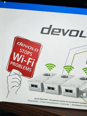 Devolo Mesh WiFi 2 powerlines like new with 2 LAN ports each