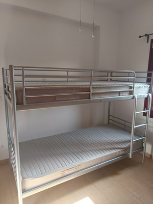 Bunk bed with mattresses like new
