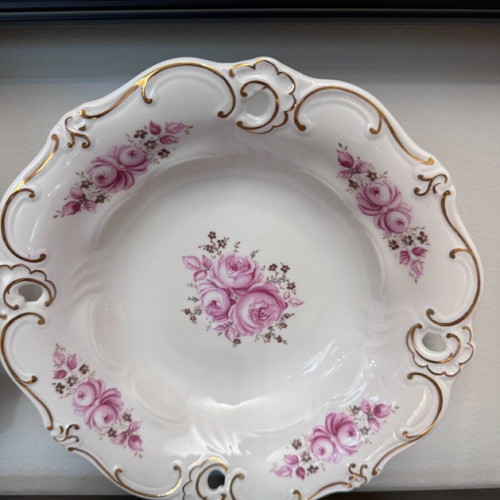 Weimar plates like new, porcelain, large and small