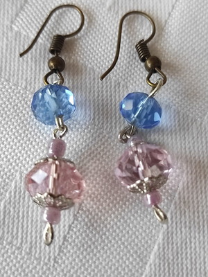 Handmade earrings with beads new, pink