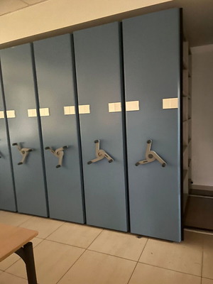 Filing cabinet like new, 2 sliding door units