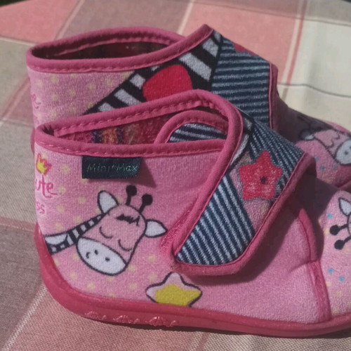 Mini Max anatomical winter slippers for girl size 26 like new pink multicolor