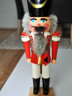 Wooden nutcracker 35 cm, traditional vintage