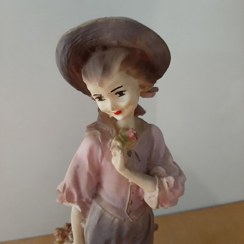 Sculpture of a Girl made of Resin like new