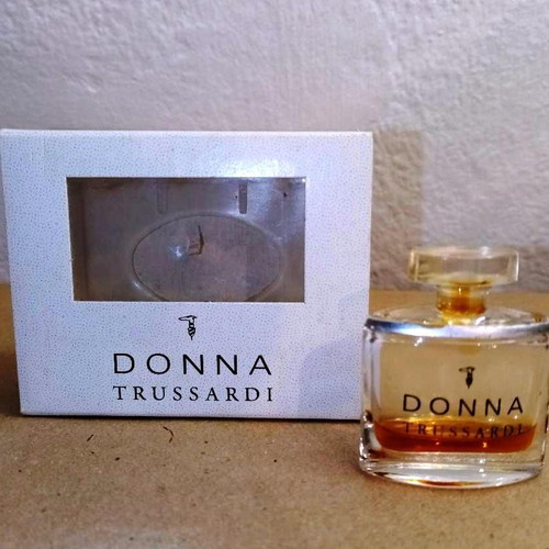 Donna Trussardi Eau de Parfum used, vintage collectible 4 ml