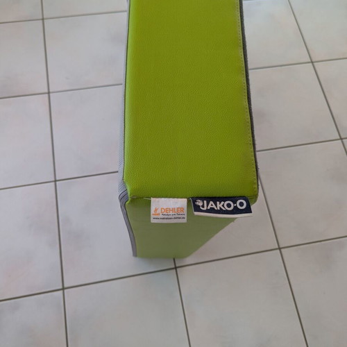 Indoor trampoline mat for kids, 97x70x16cm