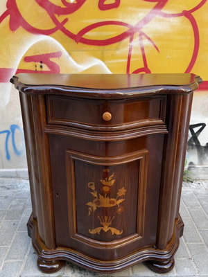 Μπαγιου μαρκετερί σε άριστη κατάσταση, 86x43x90 εκ