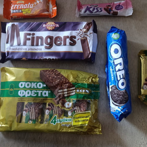 Chocolate bars, cookies and cashew nuts set new