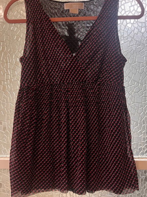 Michael Kors top XS like new, black and red