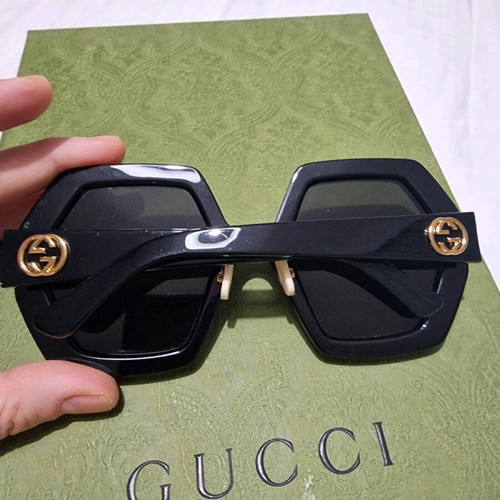 Gucci oversize sunglasses used