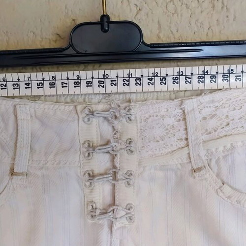 Cotton shorts with silk ecru like new, size small