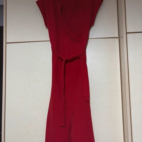Red dress like new, size M