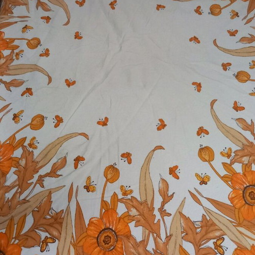 Round tablecloth used vintage 1.60 m diameter