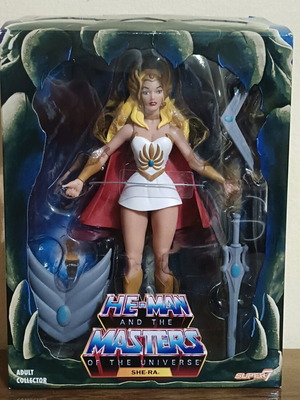 She-Ra Masters of the Universe figure new, Super 7 Club Grayskull edition
