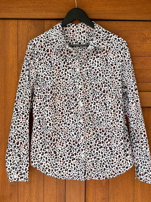 Boden women's shirt with animal print like new, size UK 16R