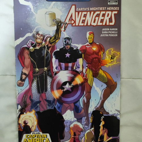 Marvel The Avengers Free Comic Book Day like new, English