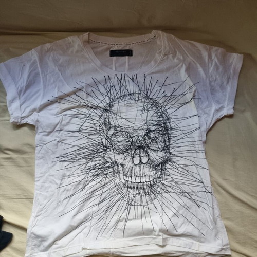 T shirt Relegion large white like new