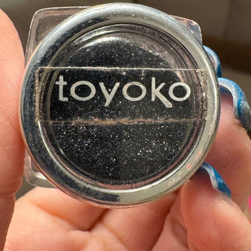 Toyoko black eye glitter new
