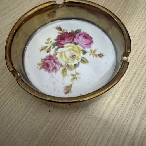Ceramic ashtray vintage with flower decoration like new