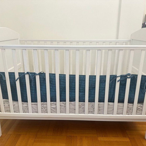 Woodies Hampton baby crib 70x140 with Bebestrom latex mattress
