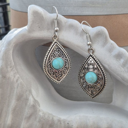 Boho Earrings new with turquoise beads and silver color