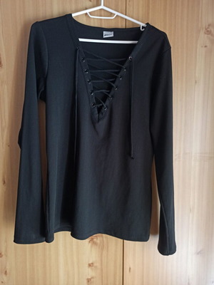 Black blouse used with lace-up neckline, elastic